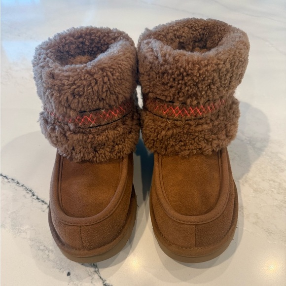 UGG Sheepskin Mini Braid Boots Hardwood Color - Picture 6 of 10